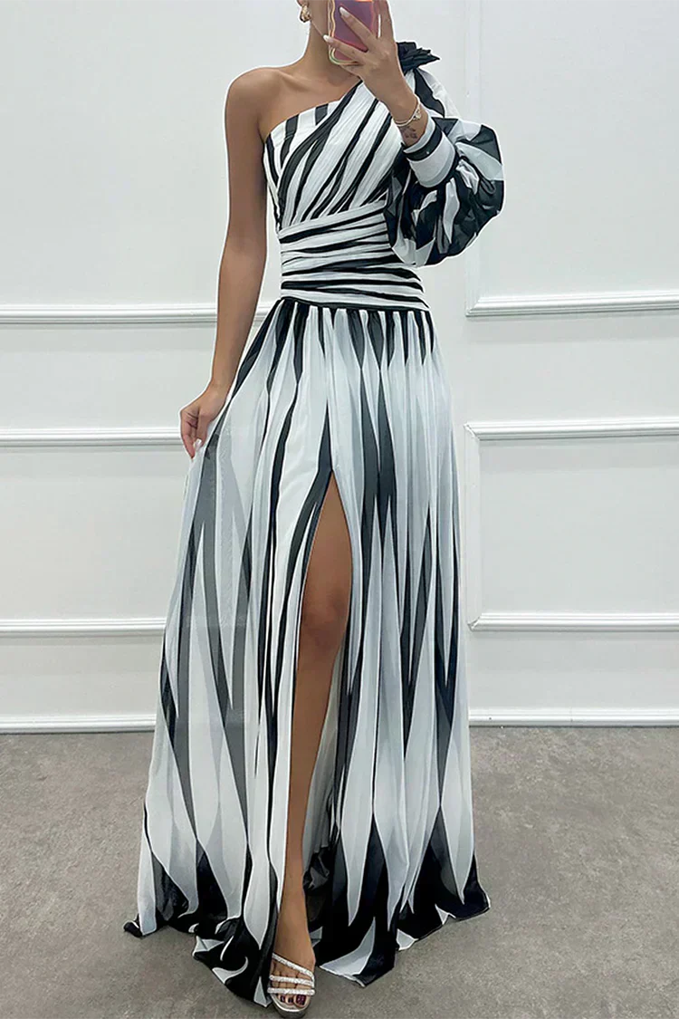 Brenda – Elegant Striped Maxi Dress with One Shoulder