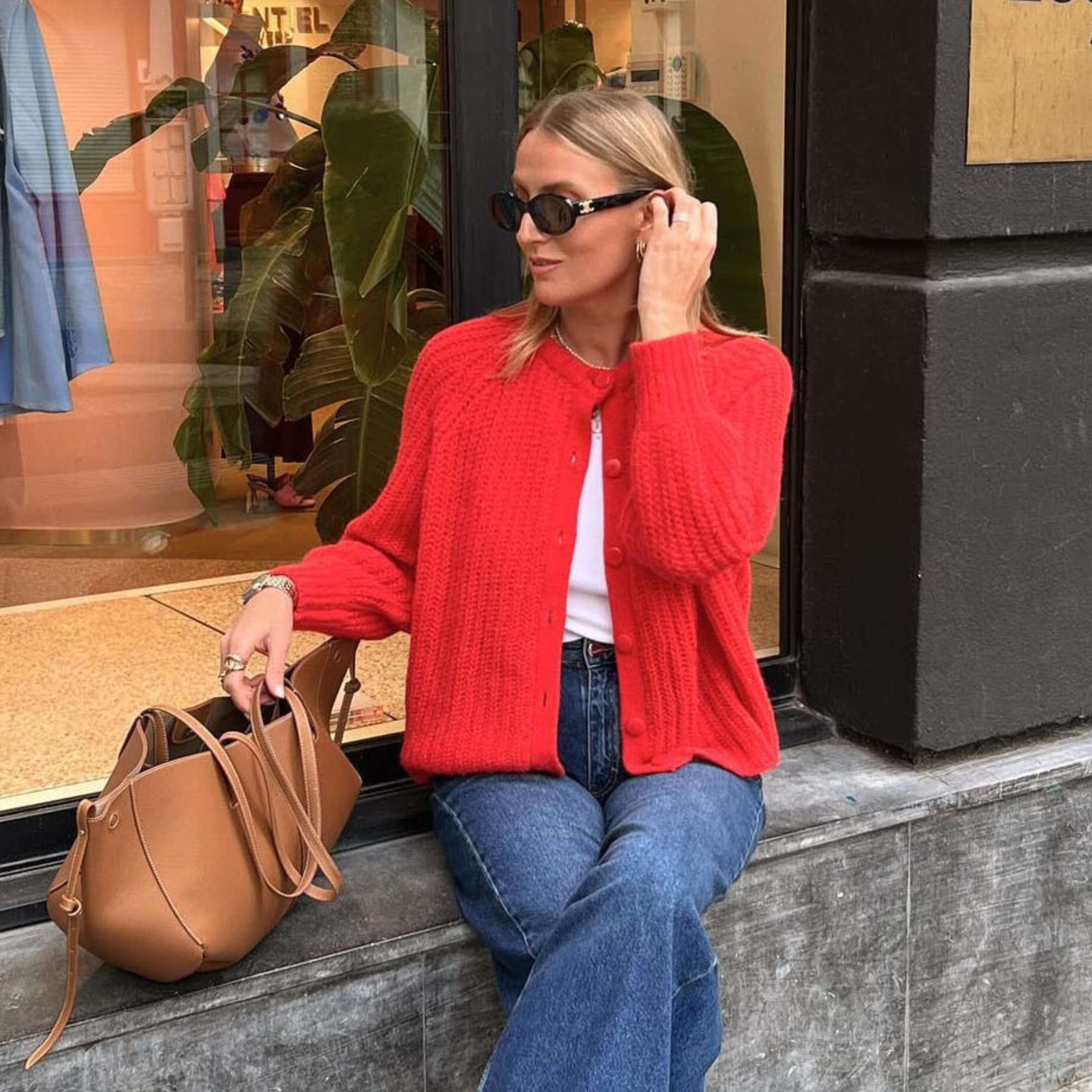 Elowen - Comfy Plain Button Down Long Sleeve Round Neck Cardigan