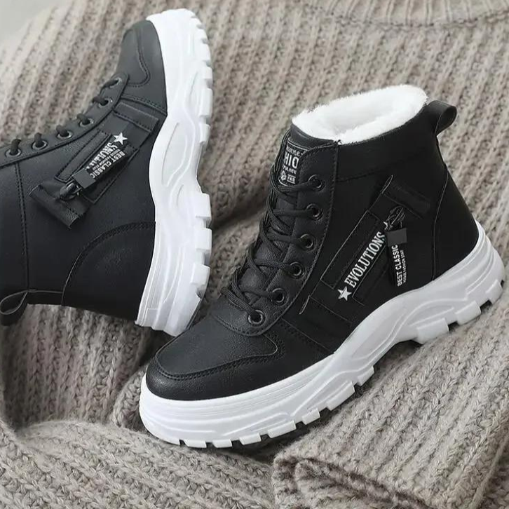 Astra - Cozy Fur-Lined Winter Boots