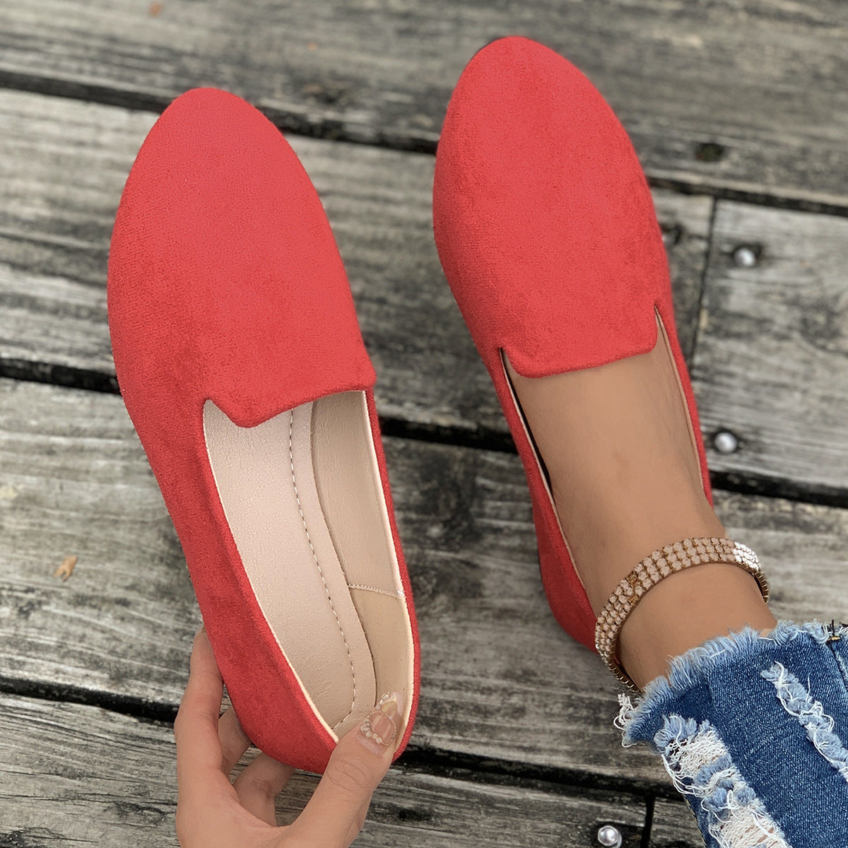 Tara - Simple Solid Color Pointed Toe Flat Shoes