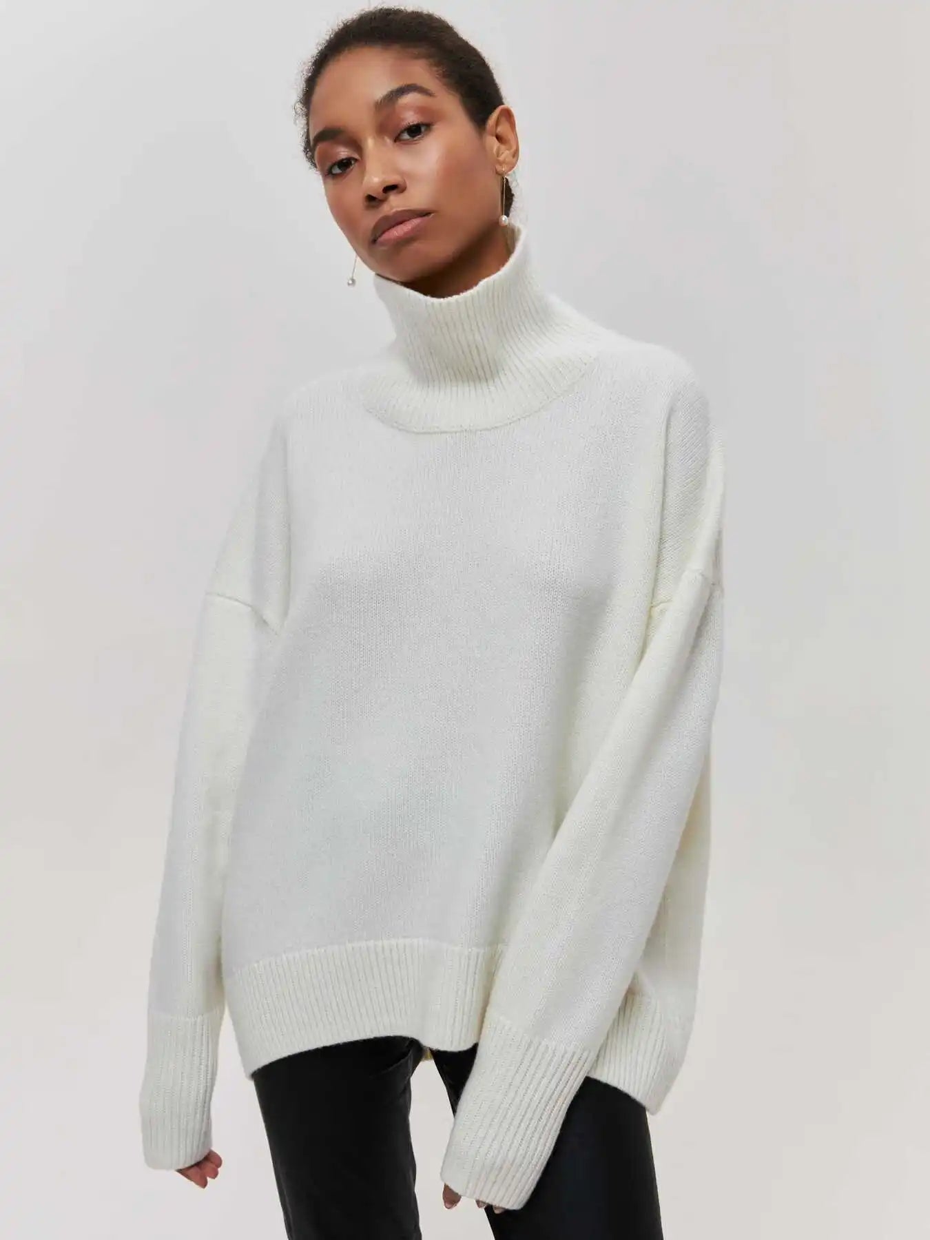 Alyssa - Elegant Turtleneck Sweater