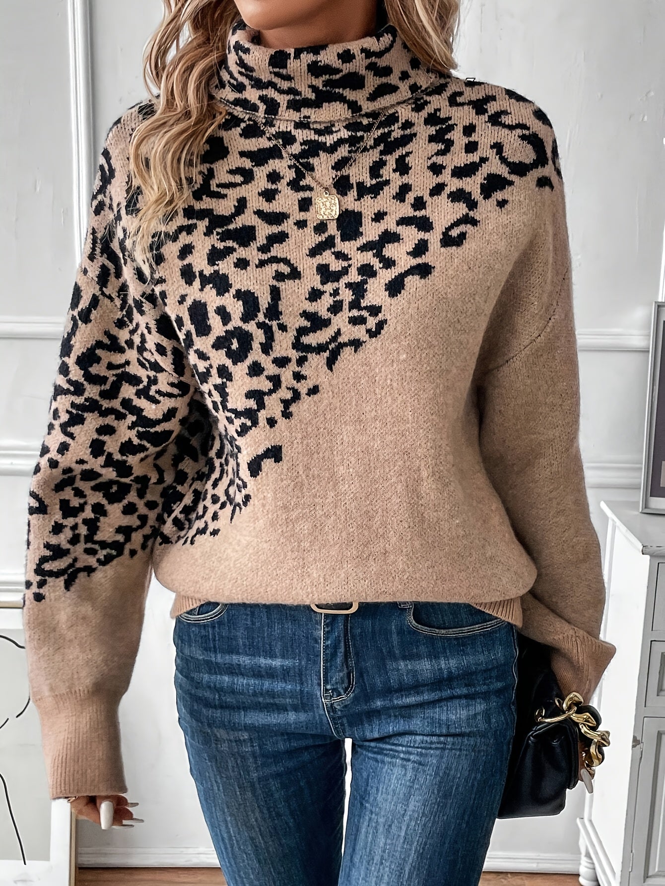 Zayna - Leopard Sweater